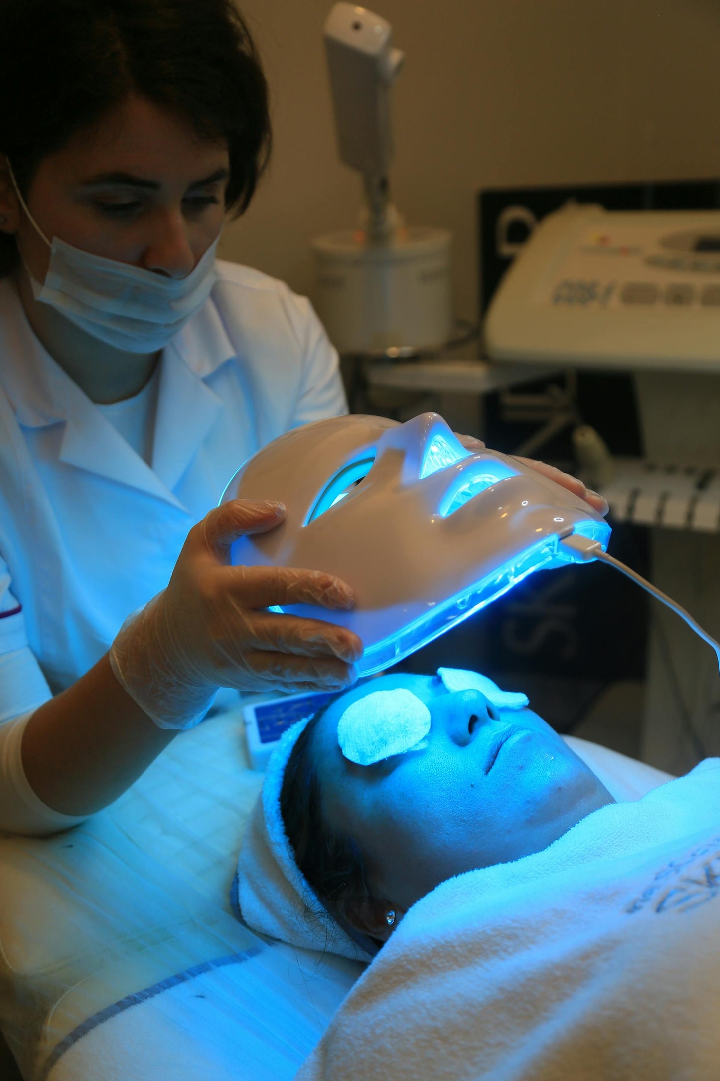 Masque LED 7 couleurs — luminothérapie anti-âge visage